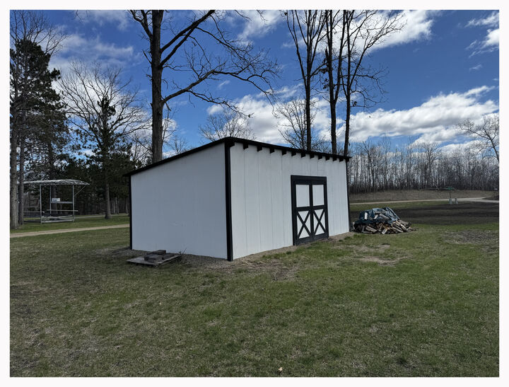Property Photo: 16184 Andrusia Road NE MN 56633