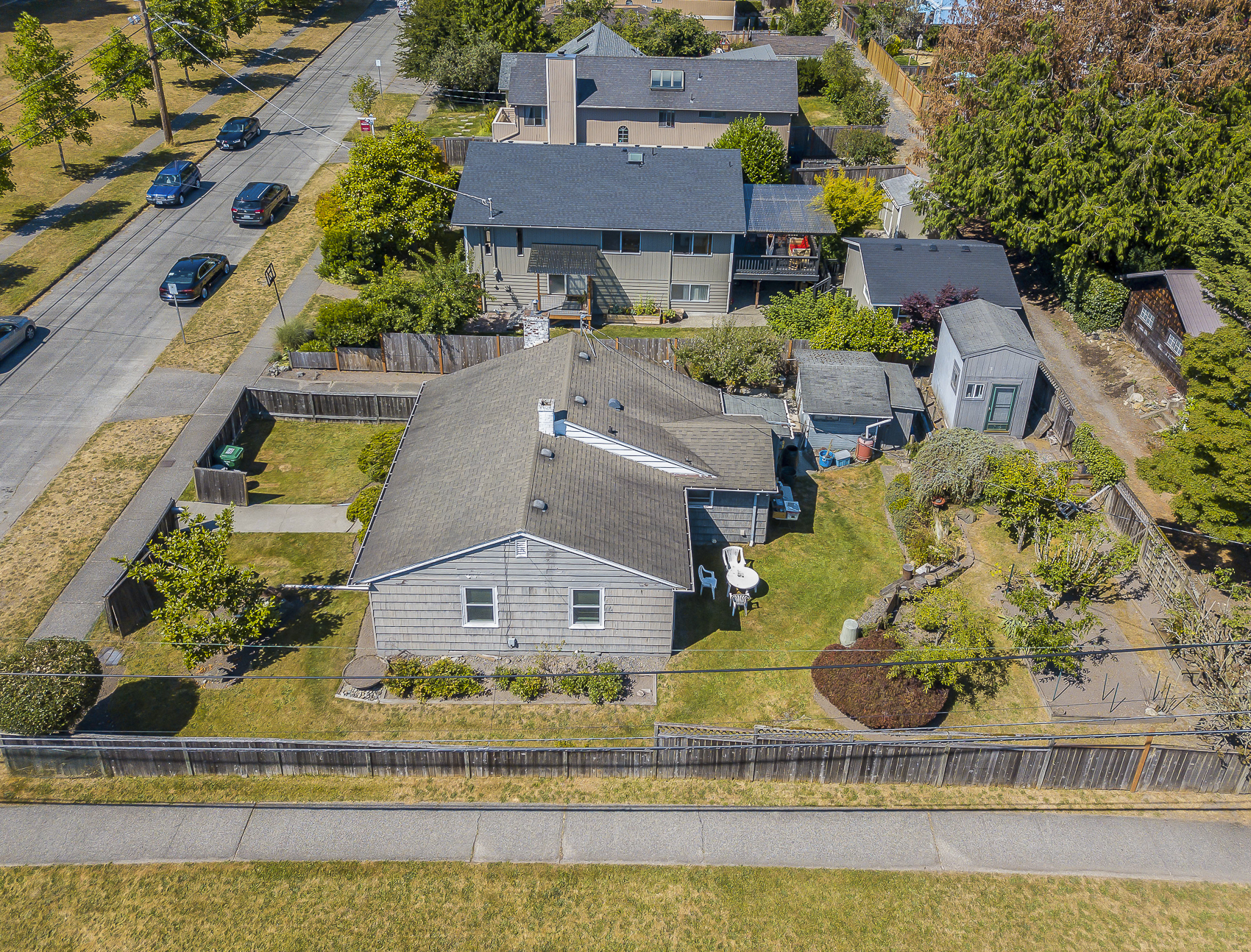 Property Photo:  9500 Densmore Ave N  WA 98103 