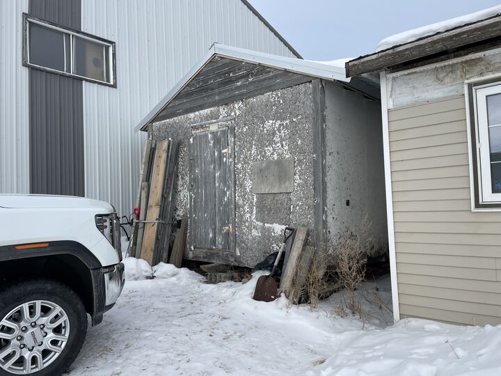 Photo de la propriété:  663-665 Dominion Road  MB R0J 1H0 