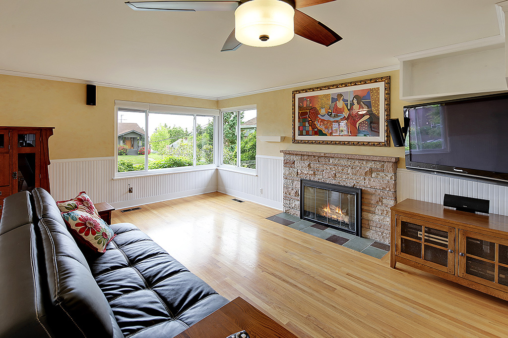 Property Photo: Living room 5406 36th Ave SW  WA 98126 