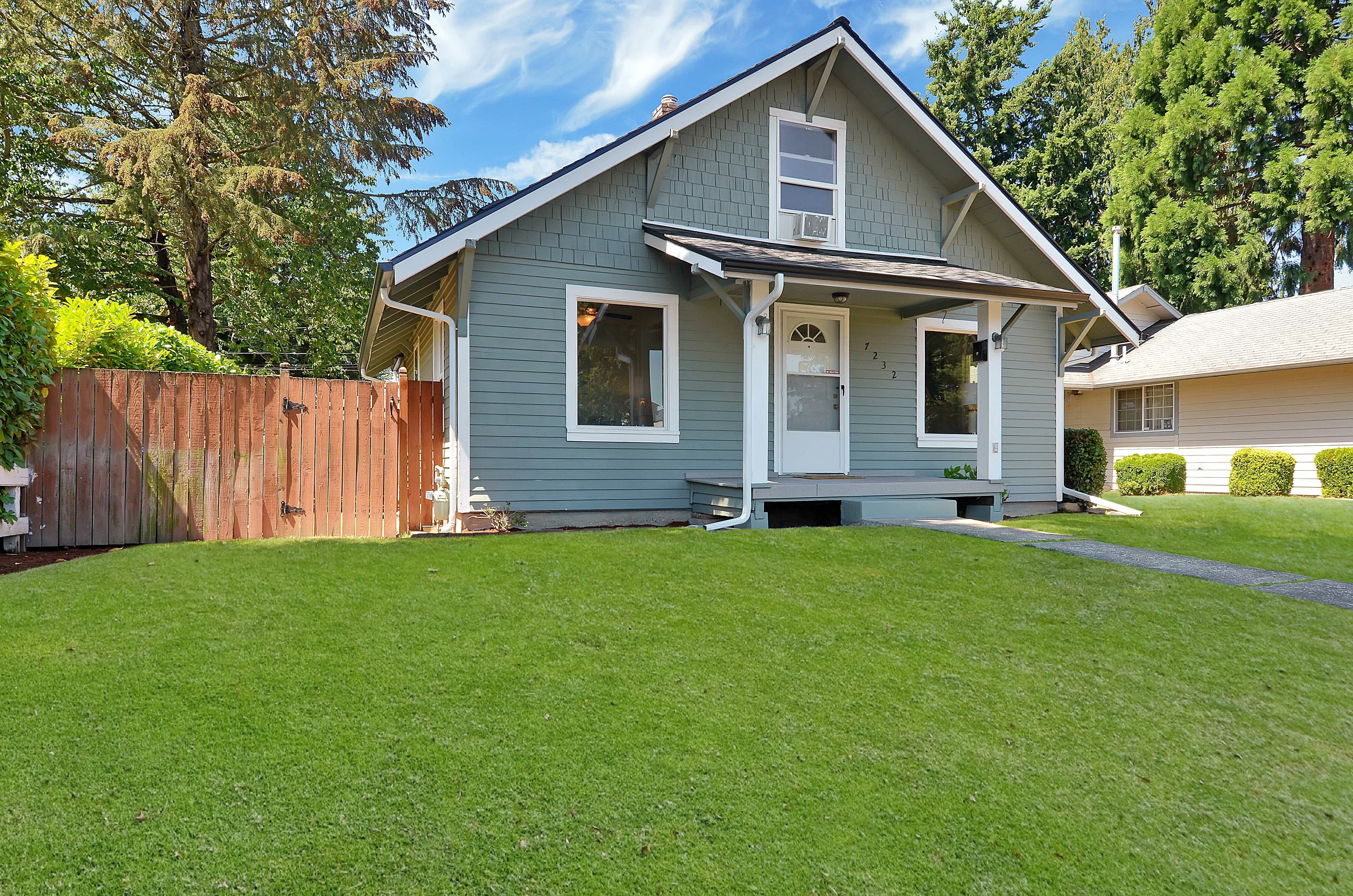 Property Photo:  7232 S G St  WA 98408 