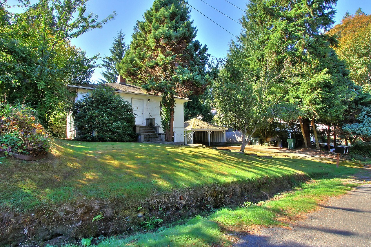 Property Photo: 3121 nw 87th st, seattle, wa 98117 3121 NW 87th St  WA 98117 