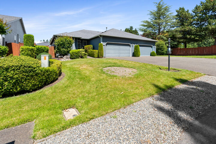 Property Photo: 3715 110th Avenue Ct E WA 98446