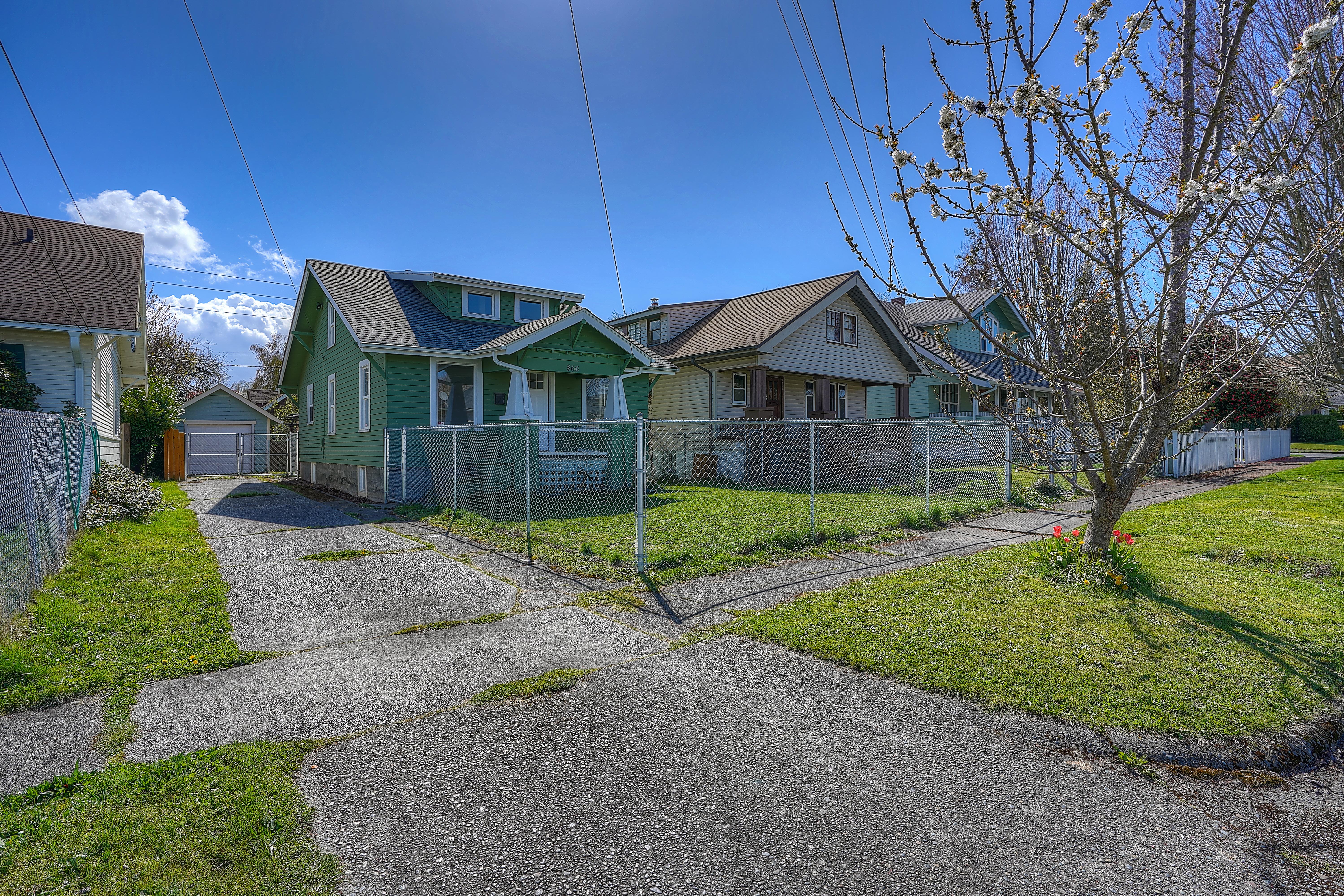 Property Photo:  866 S 39th Street  WA 98418 