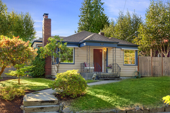 2503 34th Ave W  Seattle WA 98199 photo