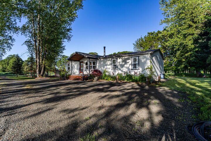 28244 Ferguson Rd  Junction City OR 97448 photo