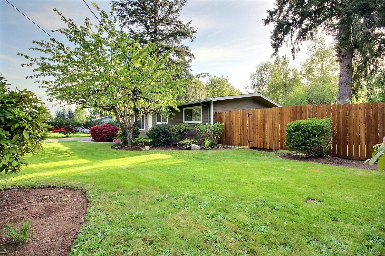 Property Photo:  12861 175th Avenue SE  WA 98059 