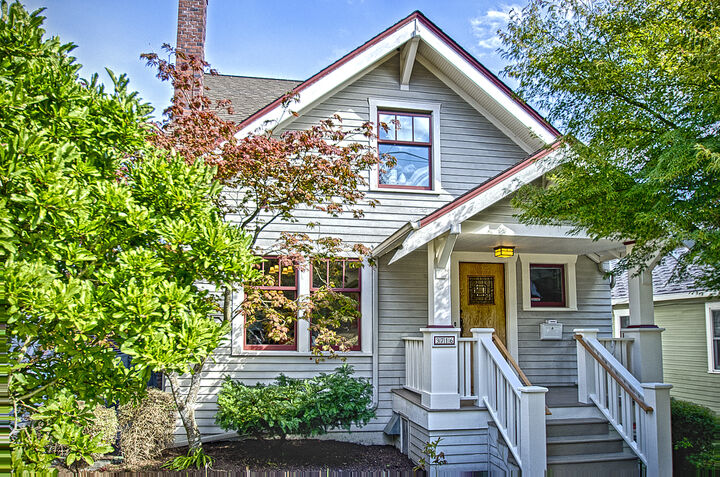 3716 Meridian Ave N  Seattle WA 98103 photo