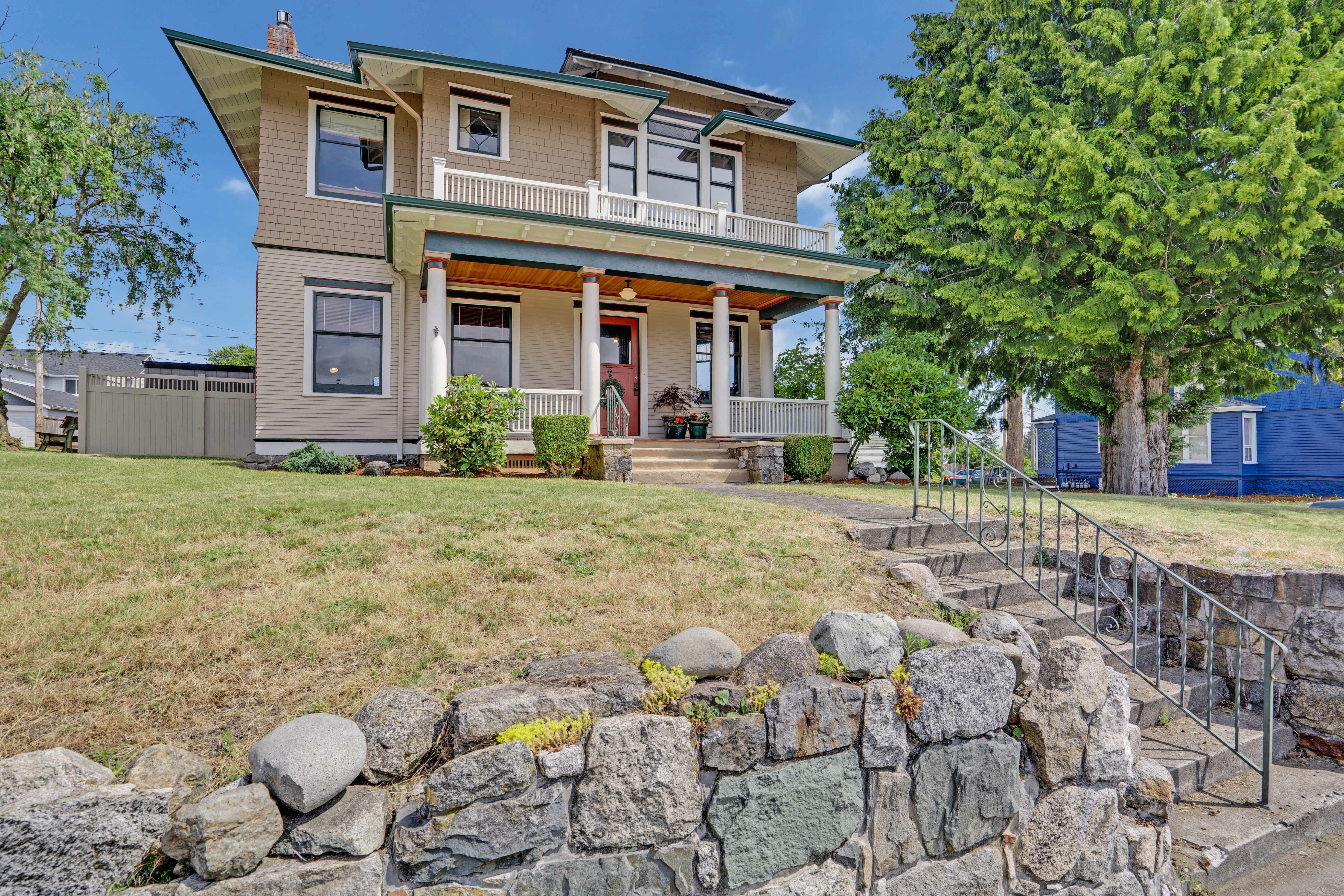 Property Photo: 3303 6th Avenue WA 98406