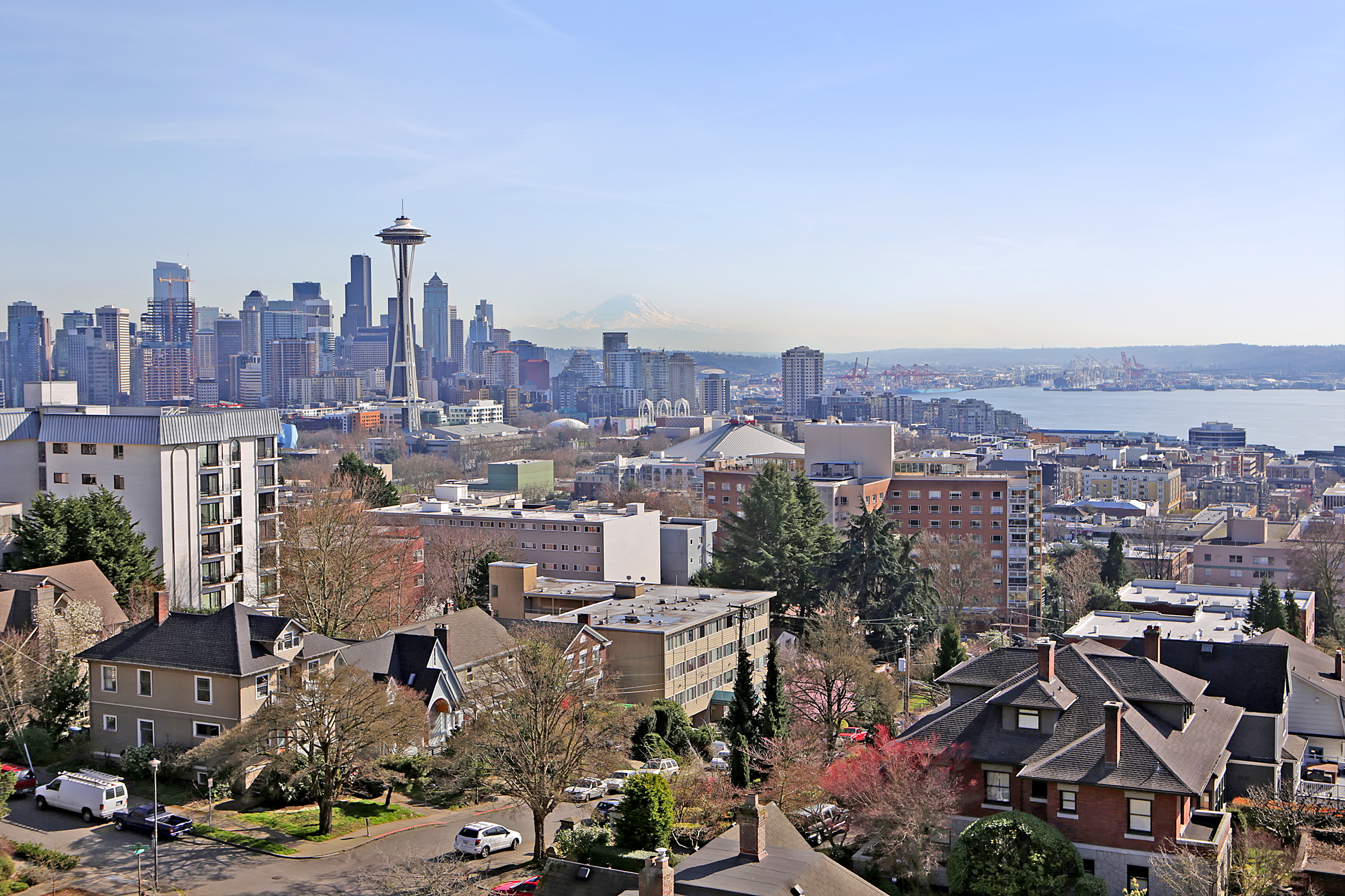111 W Highland Drive 2W  Seattle WA 98119 photo