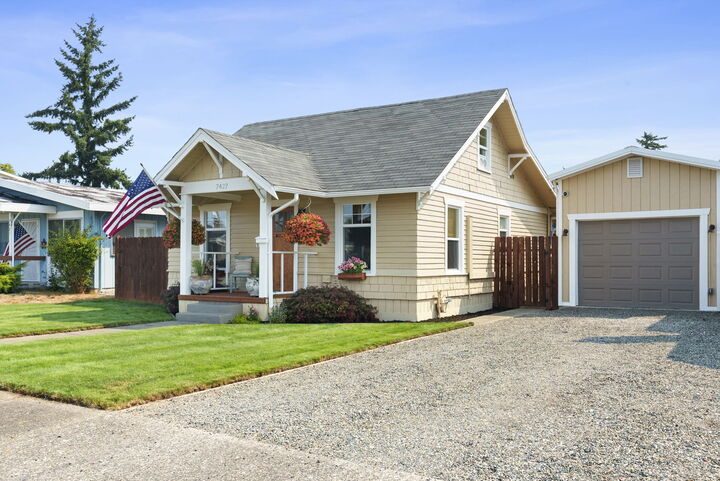Property Photo:  7427 S Lawrence St  WA 98409 