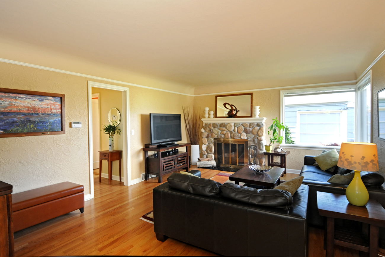 Property Photo: Living room 3031 37th Ave SW  WA 98126 