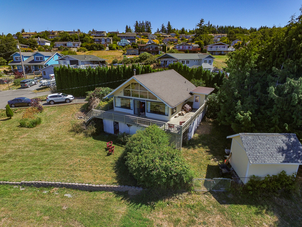 Property Photo:  5181 NE Cedar Lane  WA 98340 