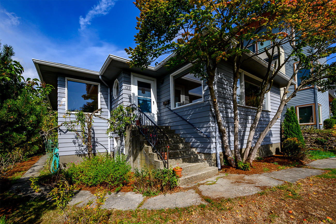 Property Photo:  122 NW 50th St  WA 98107 