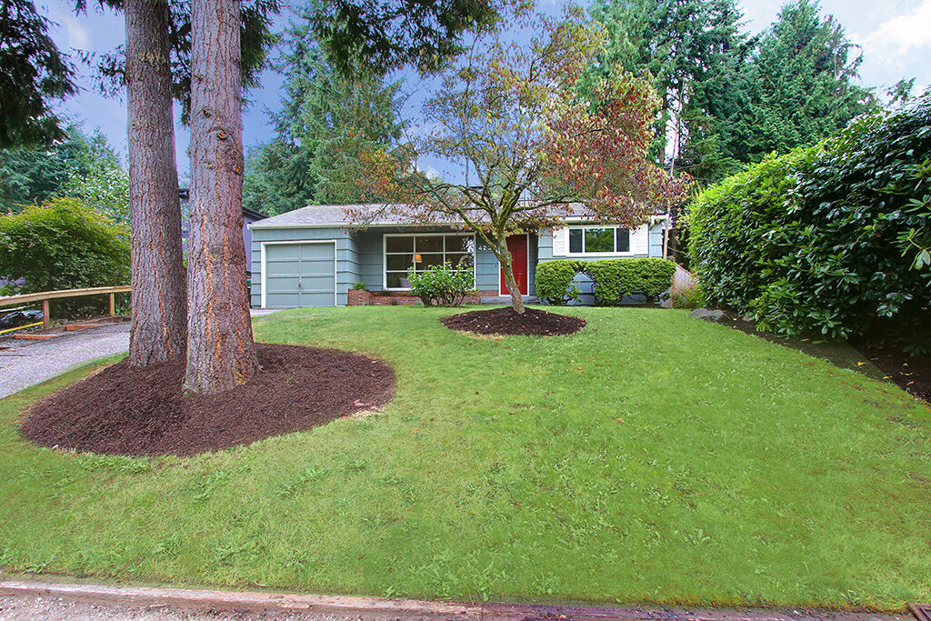 Property Photo:  4239 NE 88th Street  WA 98115 