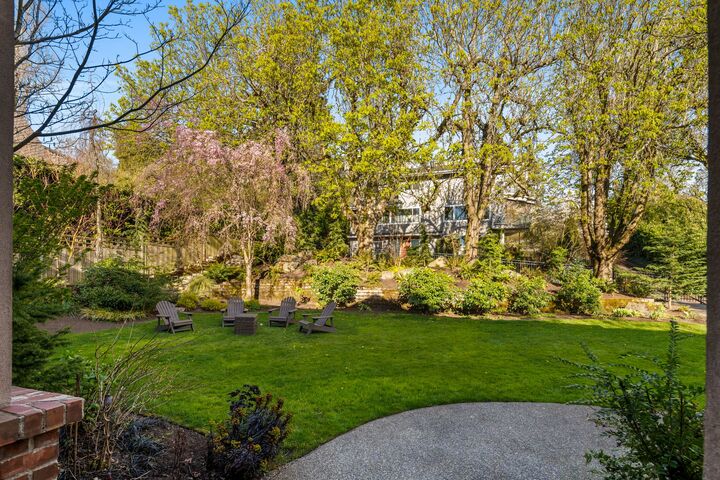 Property Photo:  1223  7th Avenue W  WA 98119 