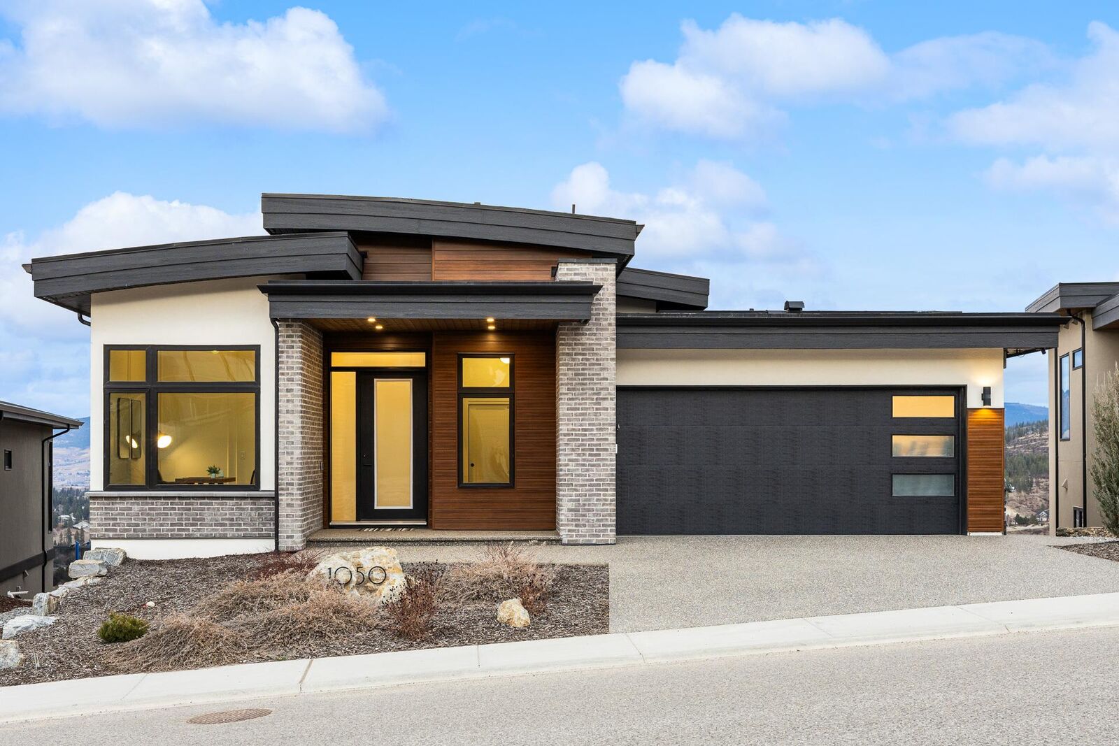 Property Photo:  1050 Emslie Street  BC V1W 0C3 