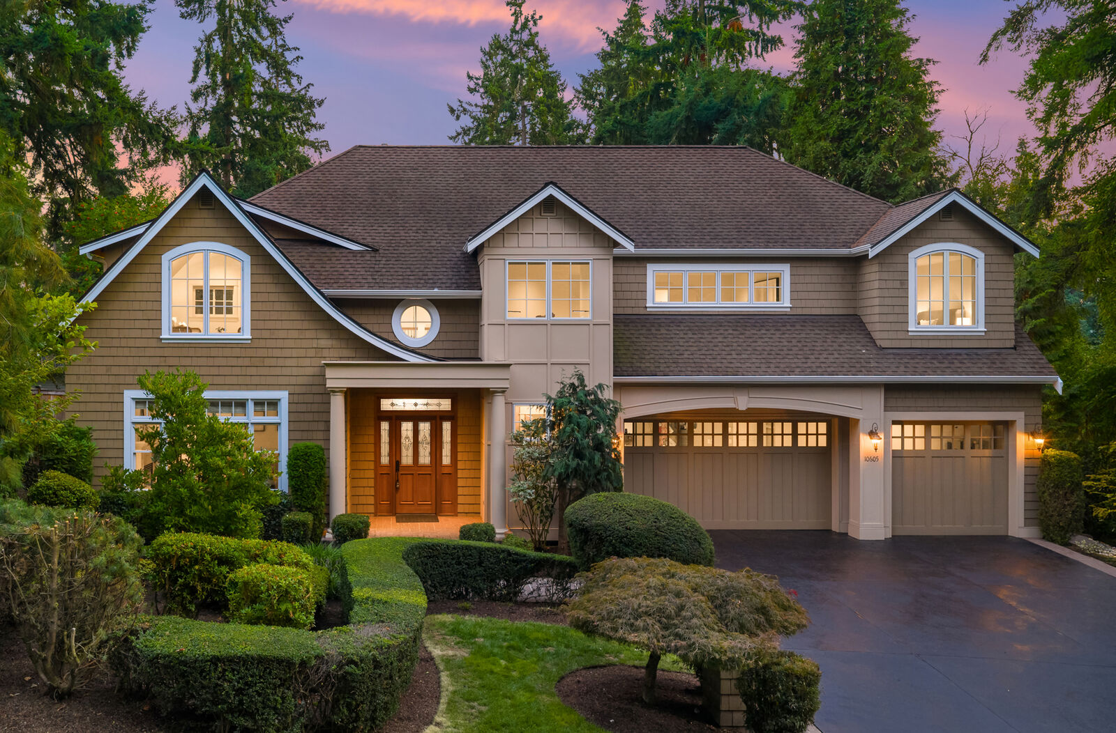 Property Photo:  10605 SE 30th Street  WA 98004 