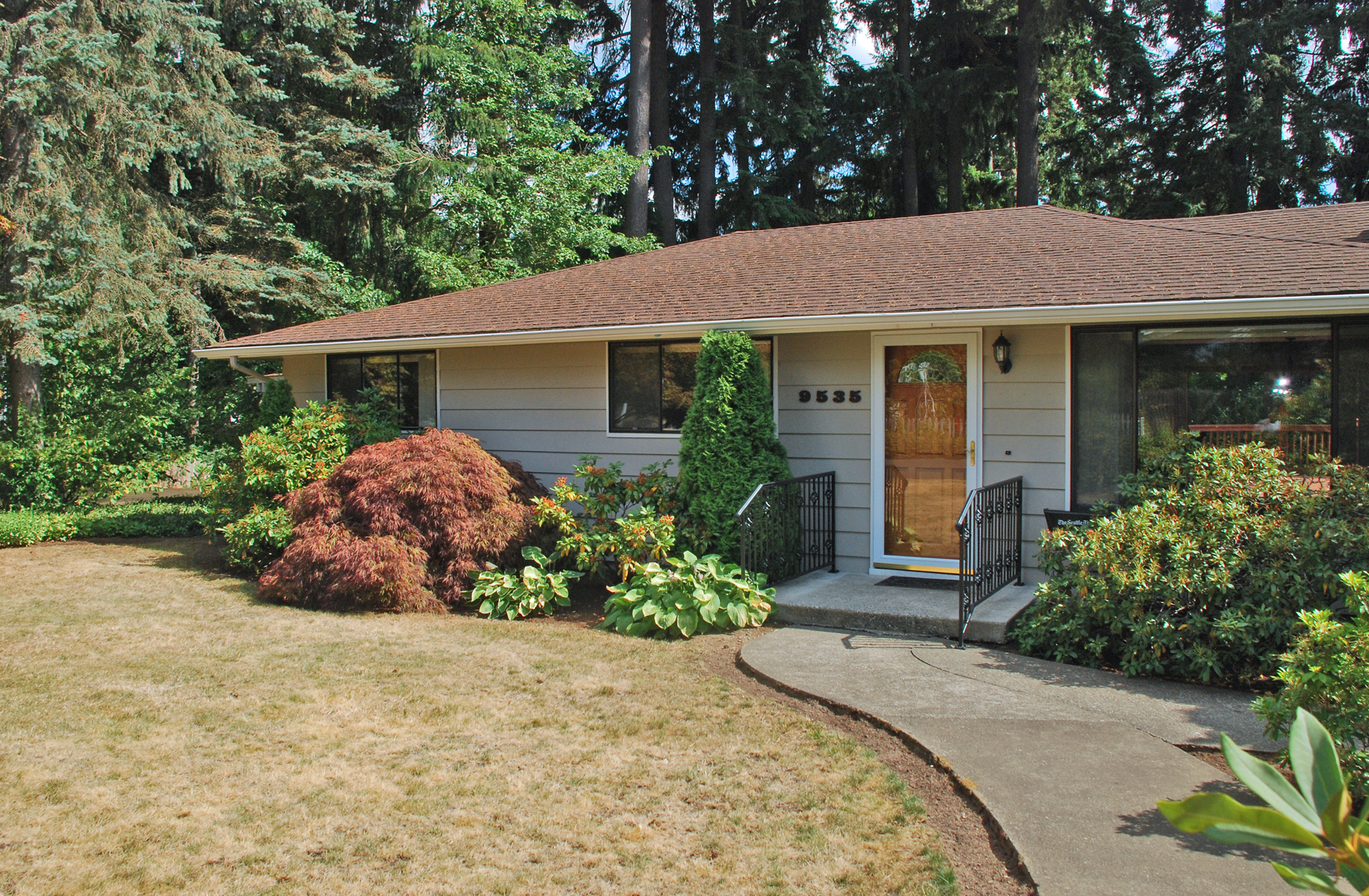 Property Photo:  9535 NE 200th St  WA 98011 