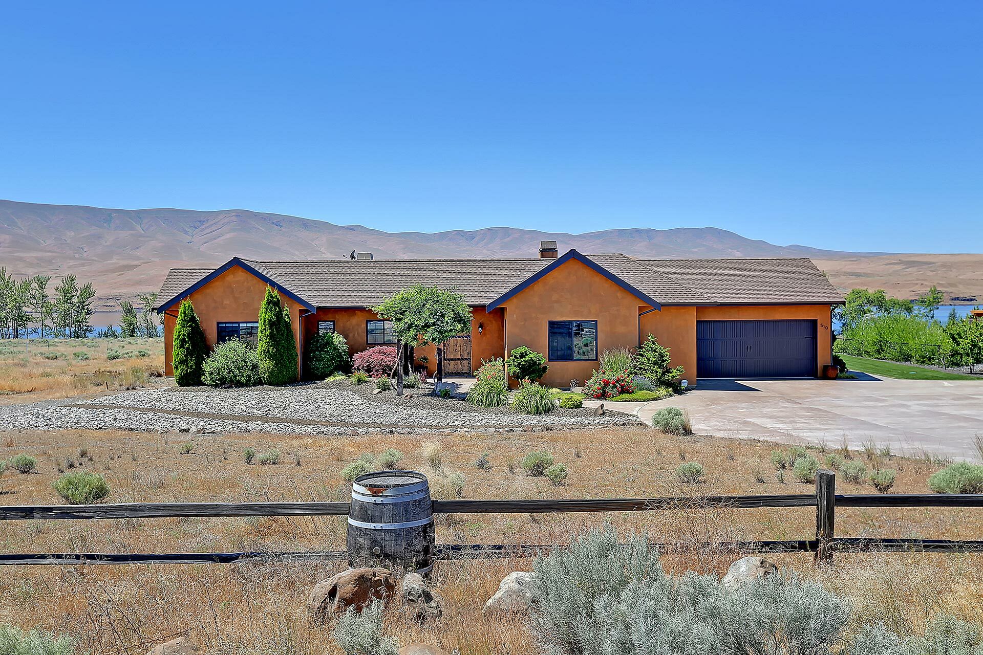 Property Photo:  510 Lakeside Wy SW  WA 99349 