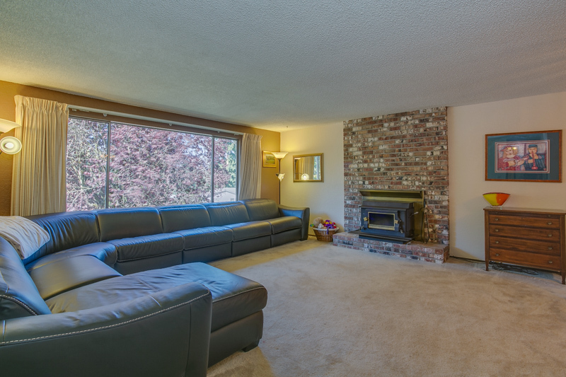 Property Photo: Living room 14608 125th Ave NE WA 98072