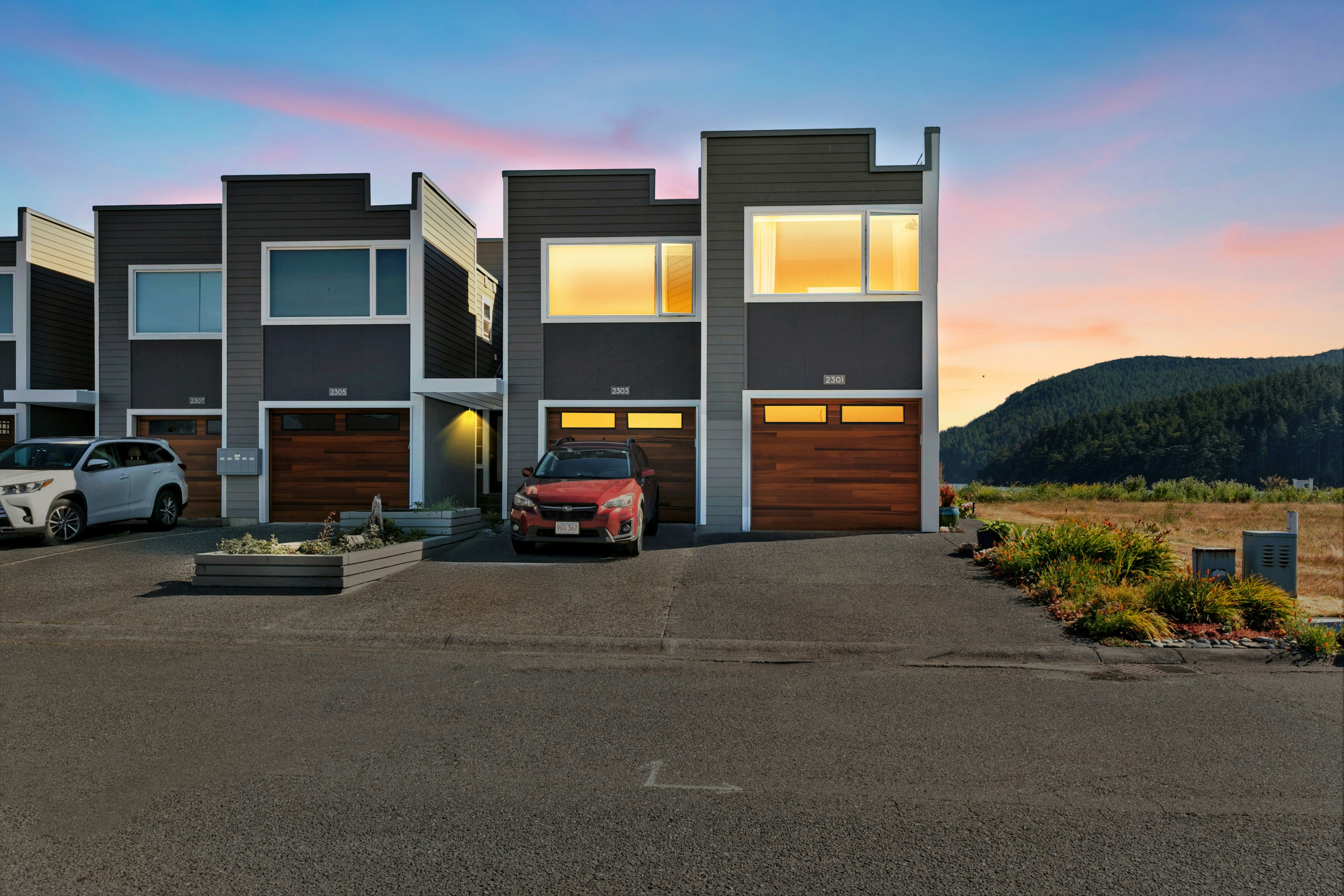 Property Photo: 2301 Skyline Way 1 WA 98221