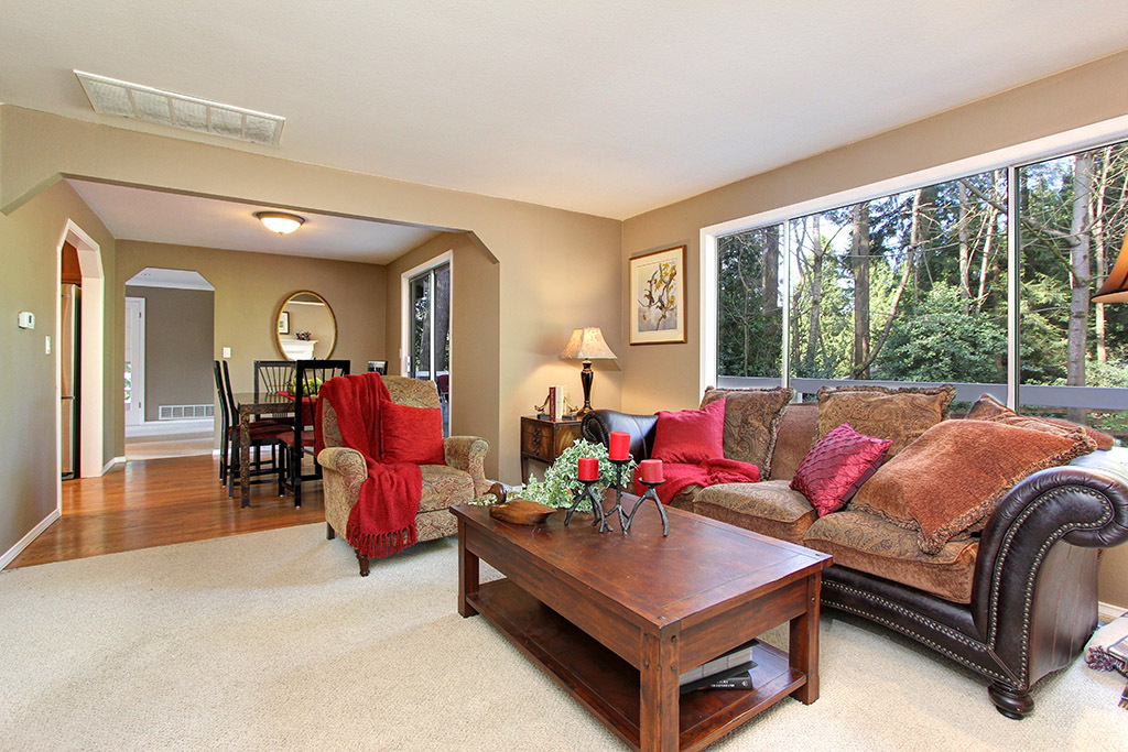 Property Photo: Living room & dining room 15610 NE 159th St  WA 98072 