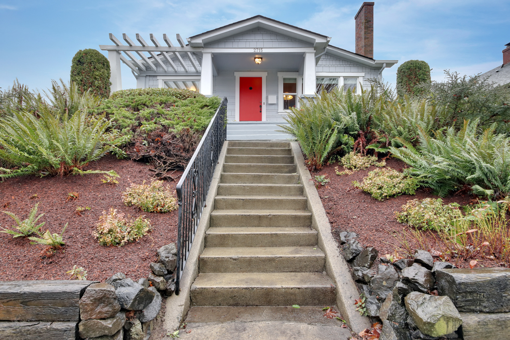 Property Photo:  2715 N Union Ave  WA 98407 