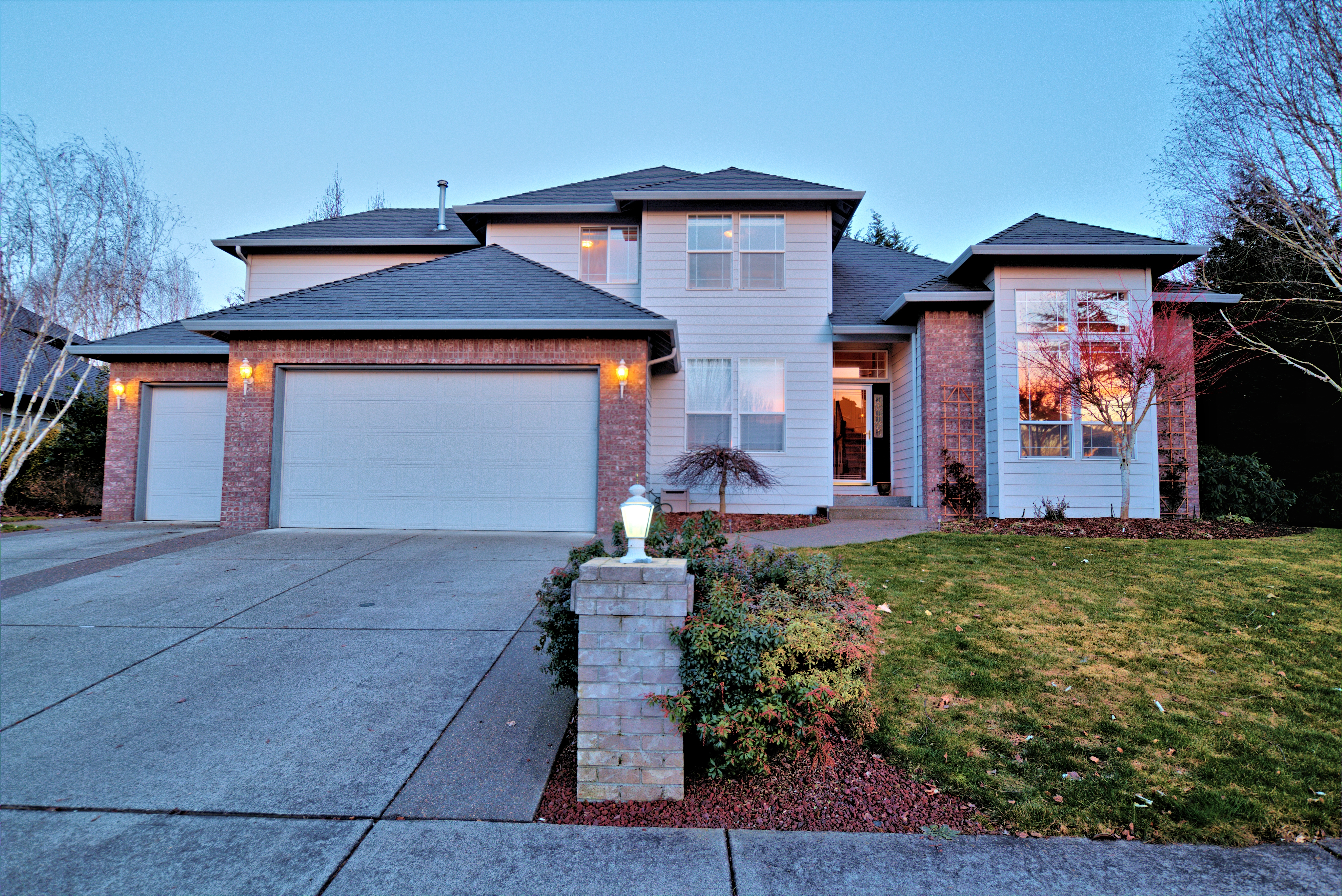 Property Photo: 13505 NW 47th Ave WA 98685