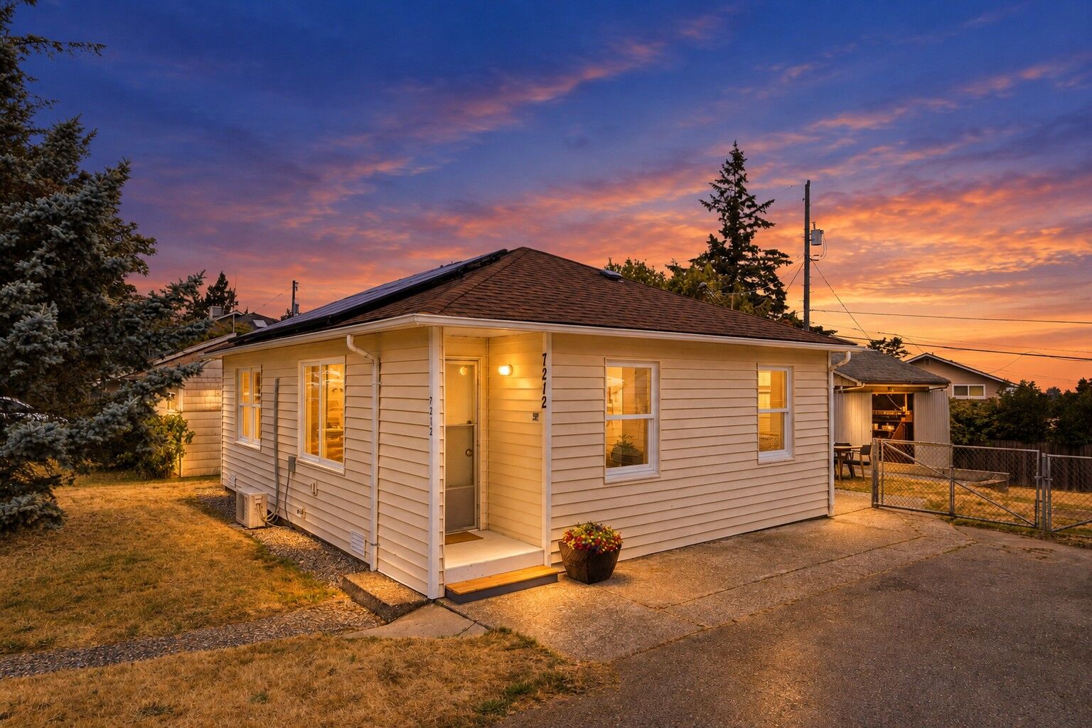Property Photo:  7212 S 128th Street  WA 98178 