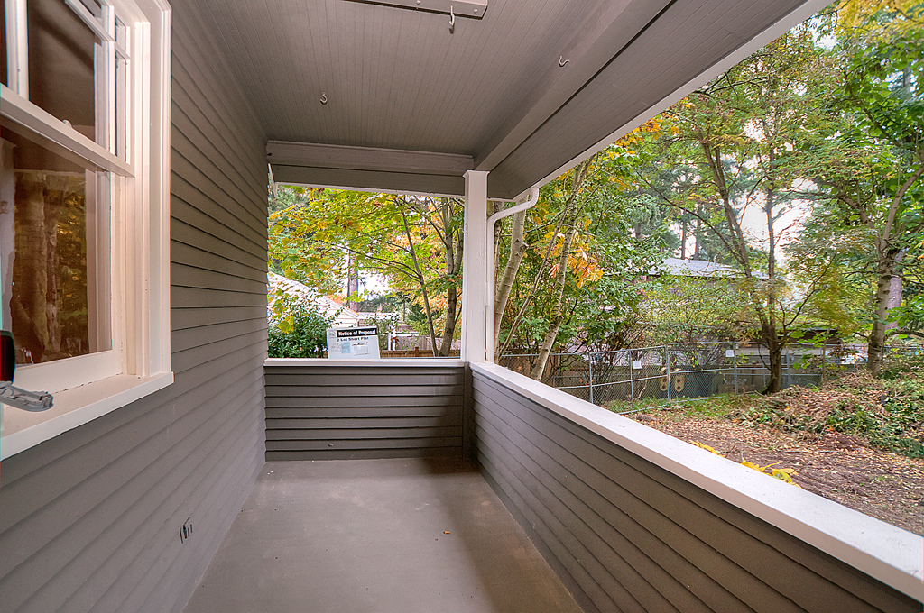 Property Photo: Cute as a button and great location! 2008 Market St  WA 98033 