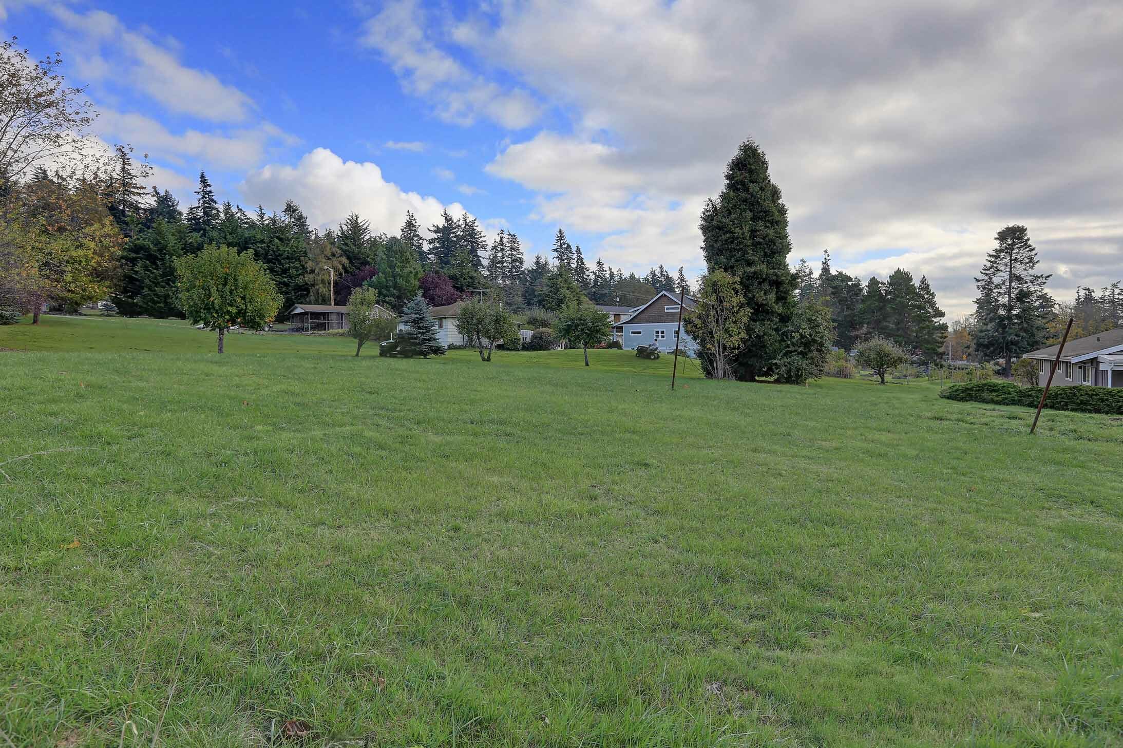 Property Photo: Property photos 9 West Camano Drive WA 98282