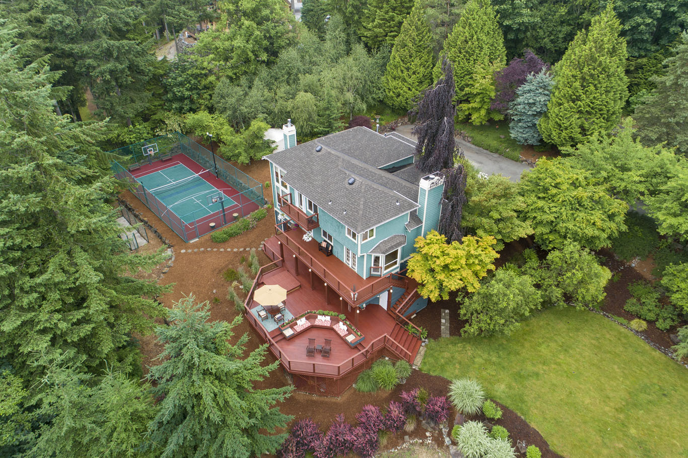 Property Photo: 28407 SE 59th St WA 98027