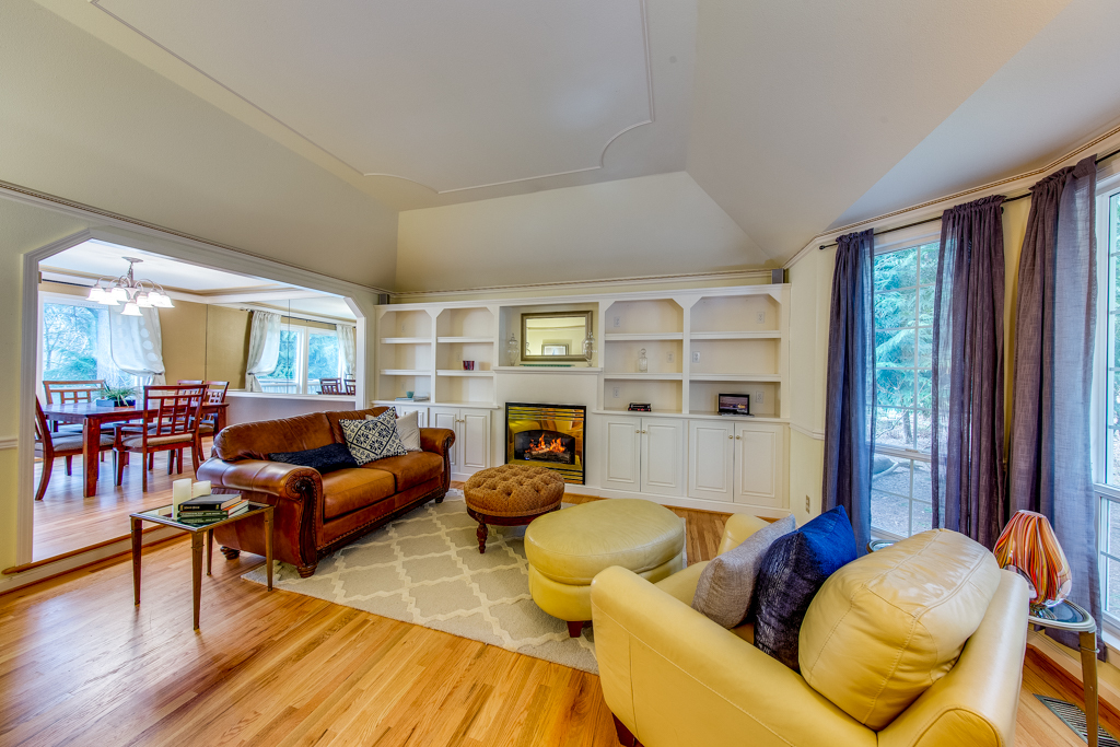 Property Photo: 5419 Diamond Place NE WA 98110