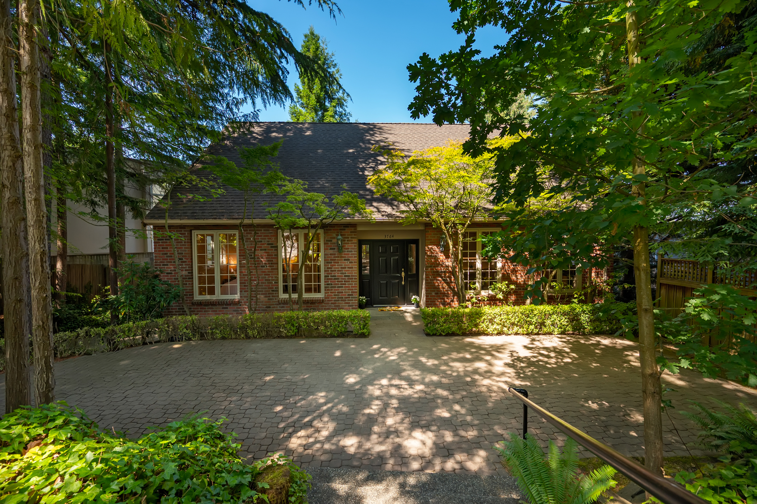 Property Photo: Main Photo 3764 W Commodore Way WA 98199