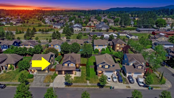 Property Photo:  6915  282nd Place NW  WA 98292 