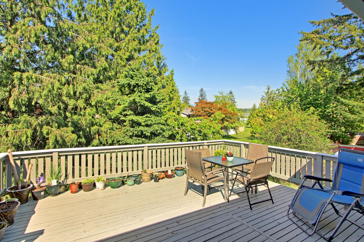 Property Photo:  5923 96th St NE  WA 98270 