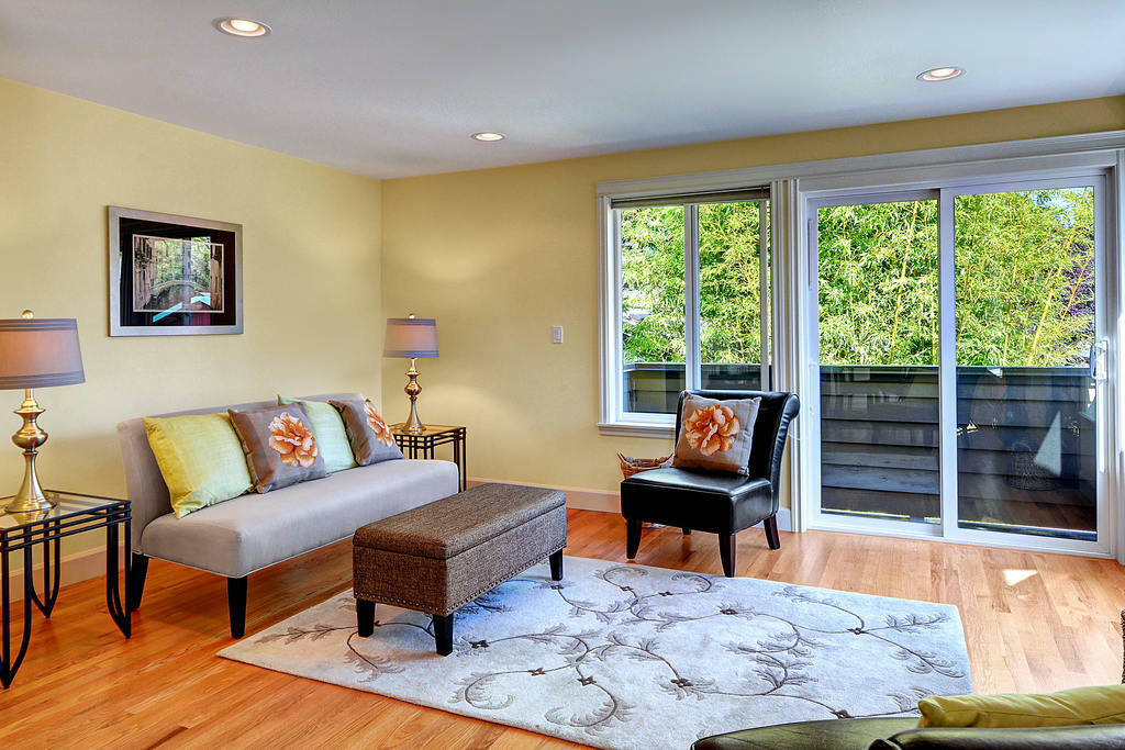 Property Photo: Living Room 11032 Greenwood Ave N A  WA 98133 