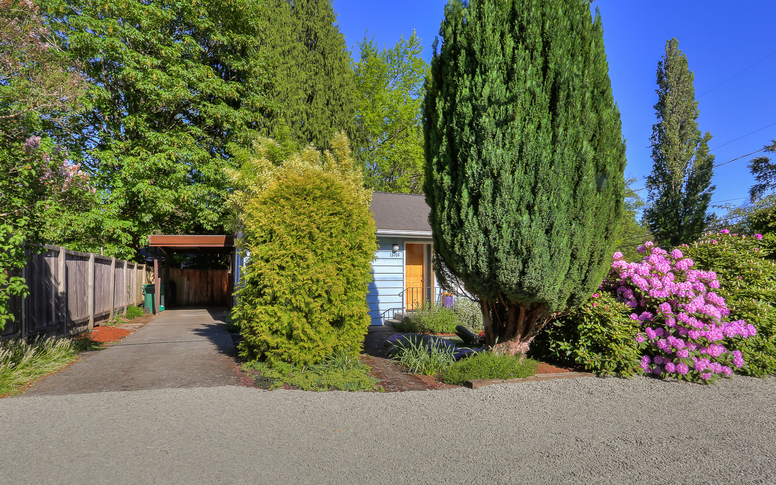 Property Photo: Olympic Hills Cape Cod 13704 27th Ave NE  WA 98125 