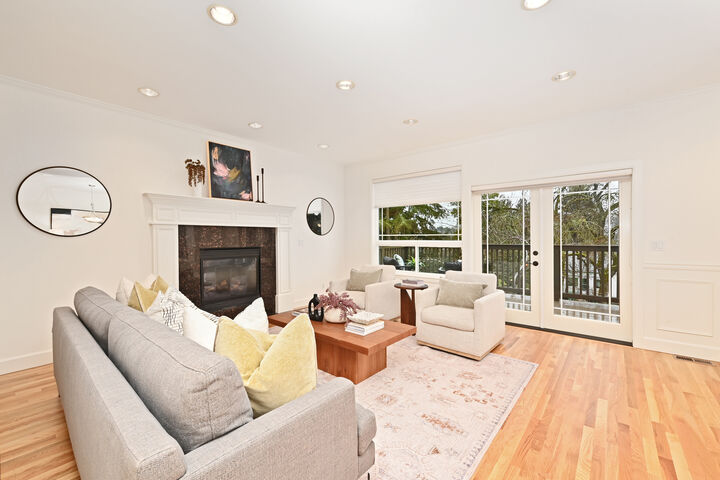 Property Photo: Living Room 2531  30th Avenue W  WA 98199 
