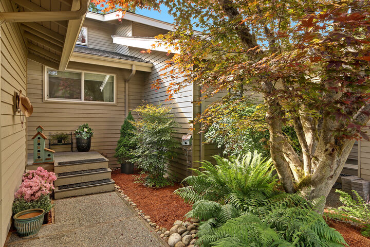 Property Photo:  15825 Village Green Dr 13  WA 98012 