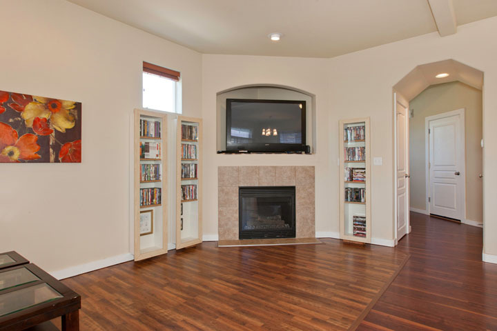 Property Photo: Living room 304 124th Place SE 15  WA 98208 