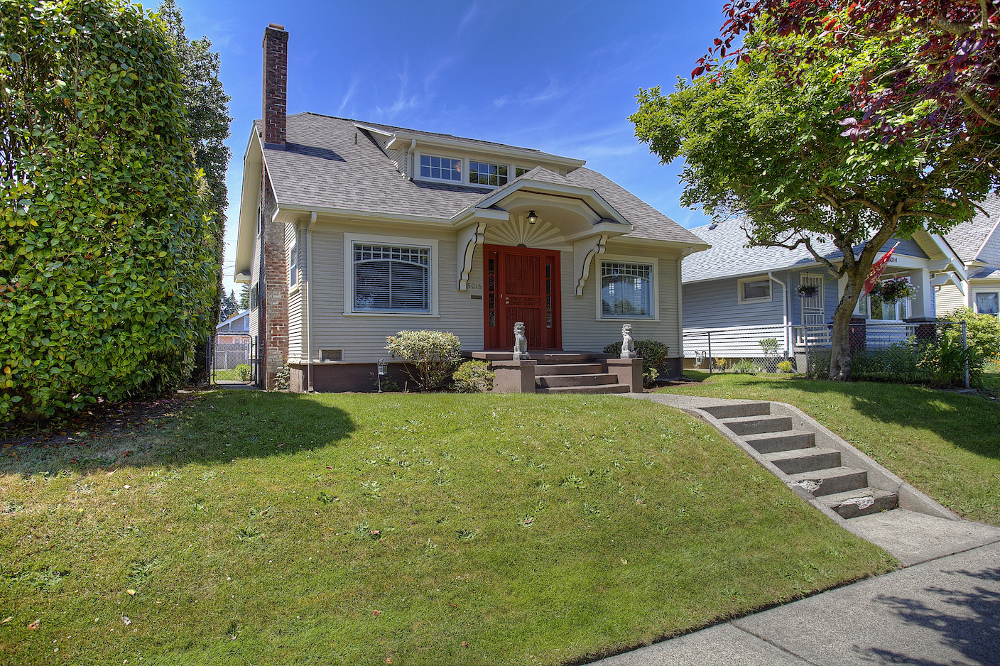 Property Photo:  5016 S Park Ave  WA 98408 