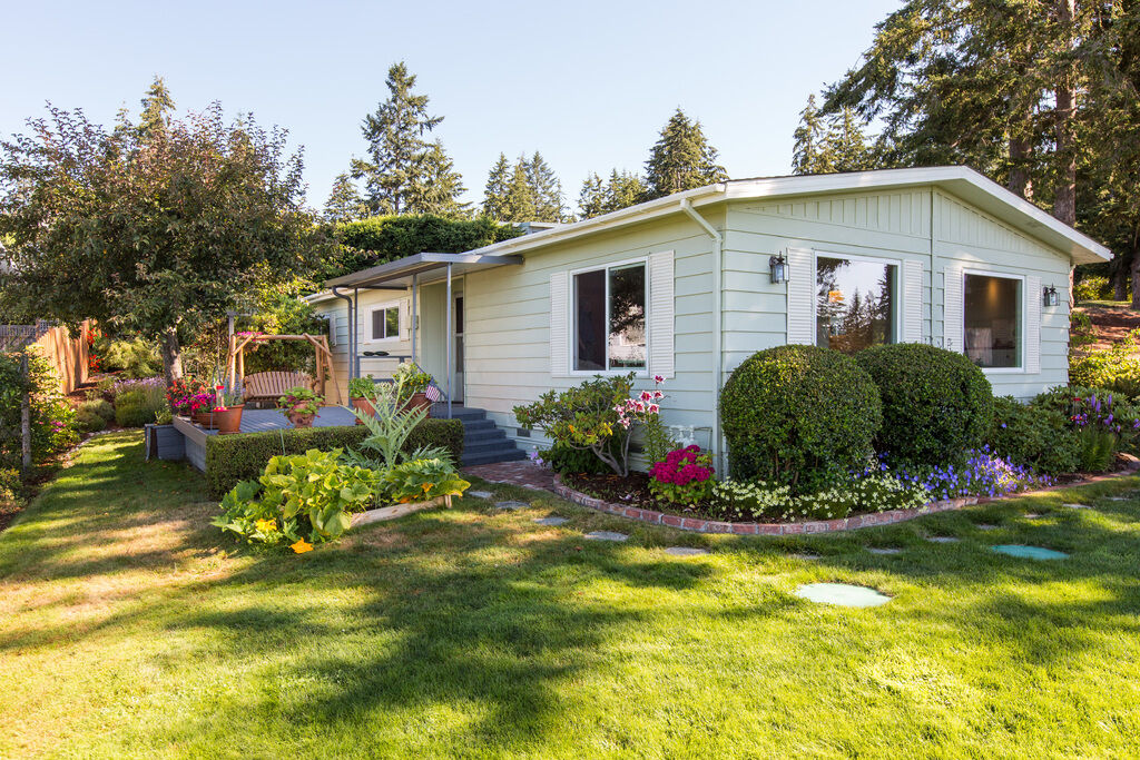 Property Photo: 1287 Polnell Shores Dr WA 98277