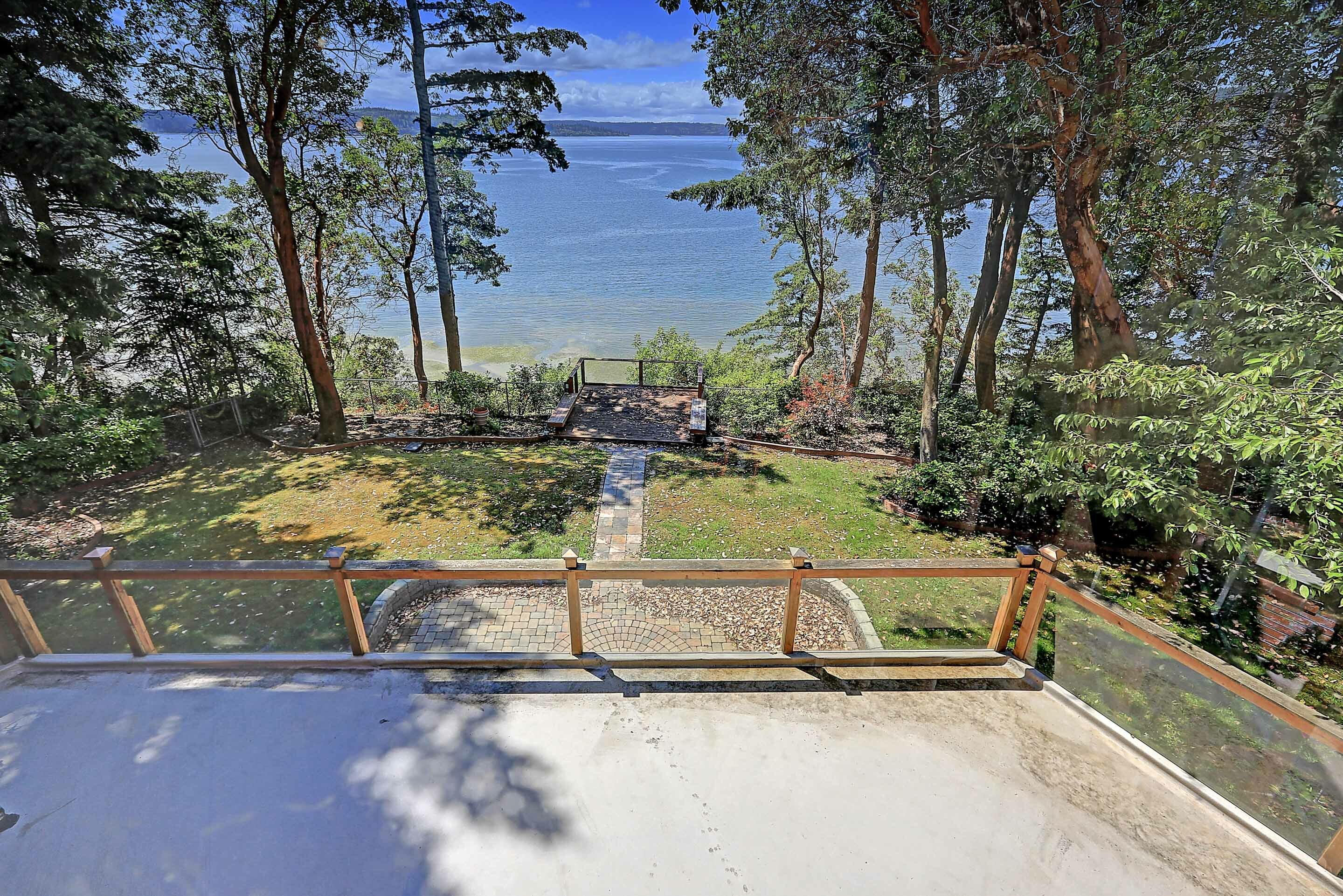 Property Photo: Waterfront home! 510 Panoramic Dr  WA 98282 