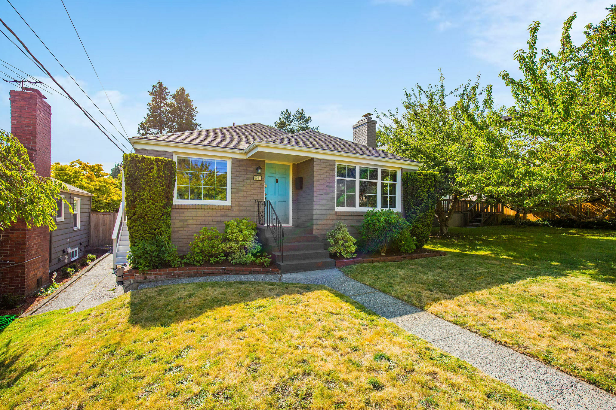 8041 12th Ave NE  Seattle WA 98115 photo