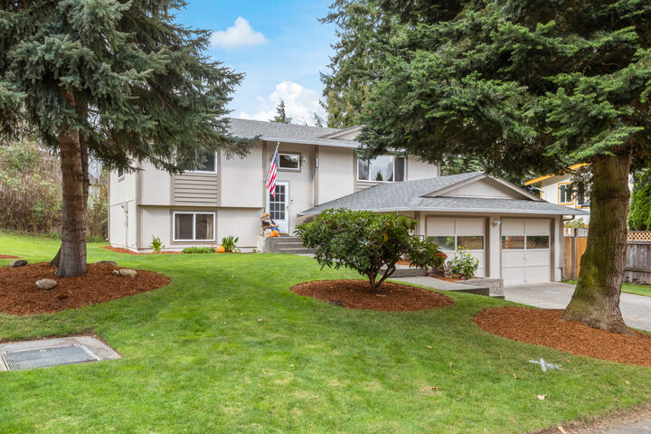 Property Photo:  2111 26th Ave SE  WA 98374 