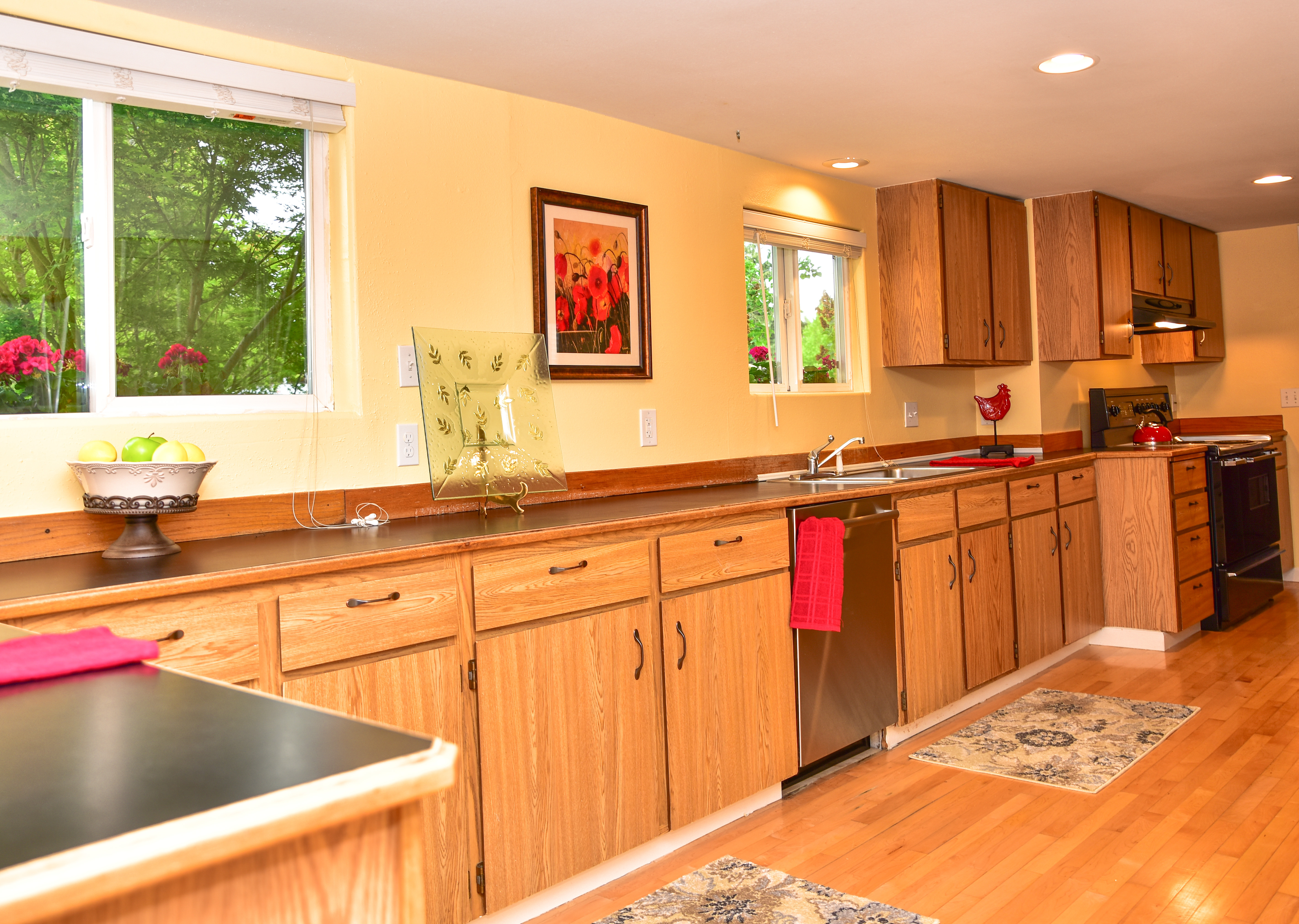 Property Photo: Kitchen 7714 36th Ave NE  WA 98115 