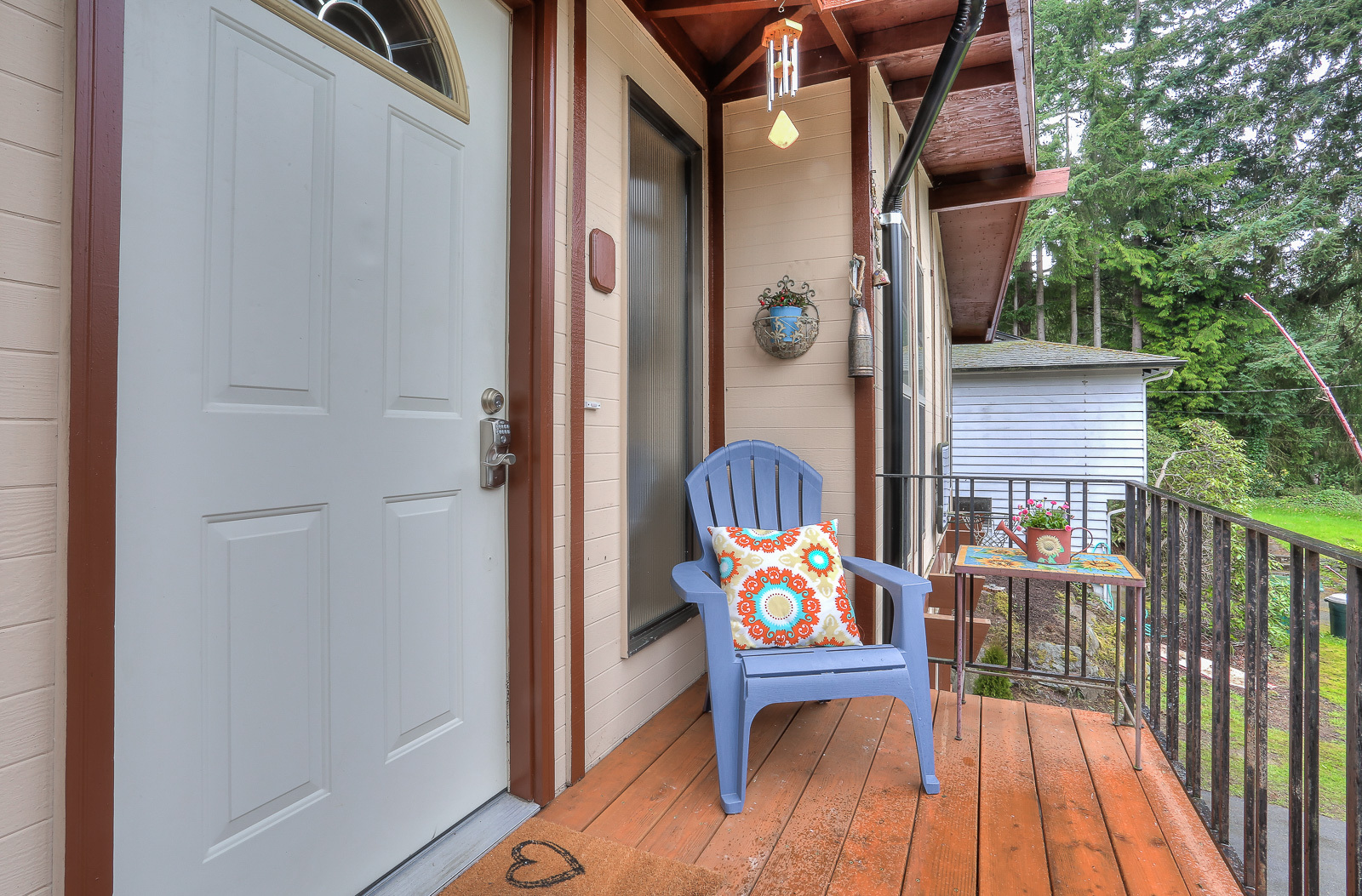 Property Photo: Perrinville Home 7432 181st Place SW WA 98026