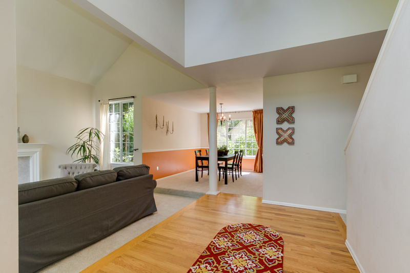 Property Photo: Entry 10407 NE 152nd Place  WA 98011 